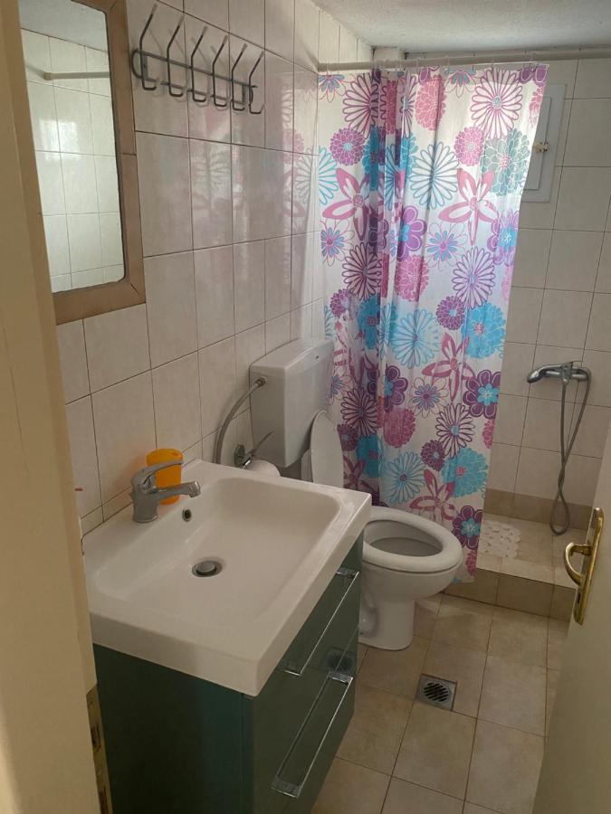 Kelesi Apartments Nea Kallikrateia Eksteriør bilde