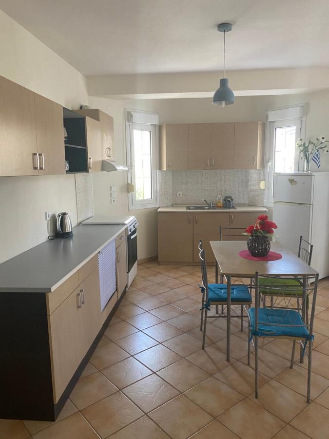 Kelesi Apartments Nea Kallikrateia Eksteriør bilde