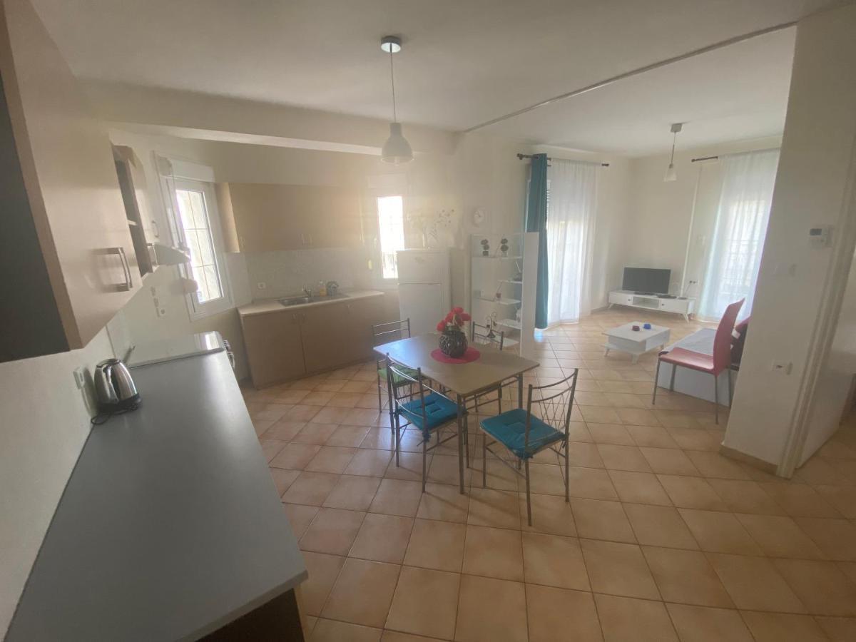 Kelesi Apartments Nea Kallikrateia Eksteriør bilde